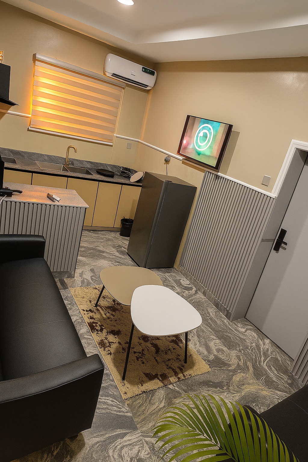 Premium 1-Bedroom Apartment - View 3
